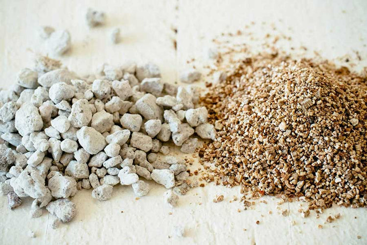 Perlite, Vermiculite & Potting Mix Blends